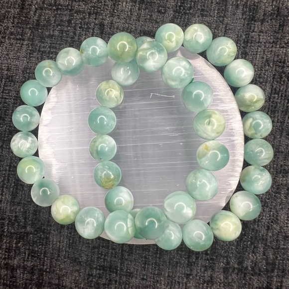 10mm Stunning Larimar Bracelet 💚🩵 - Picture 2 of 6